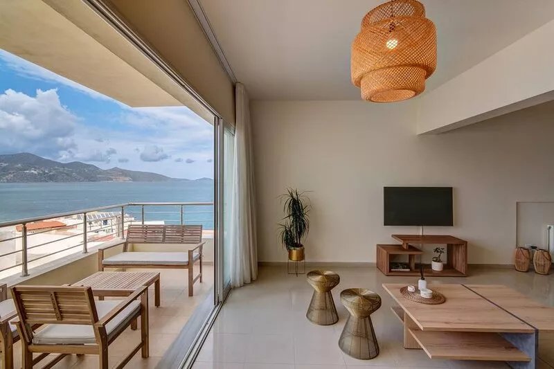 Oikies. Luxury Apartment with Sea View | private free parking area