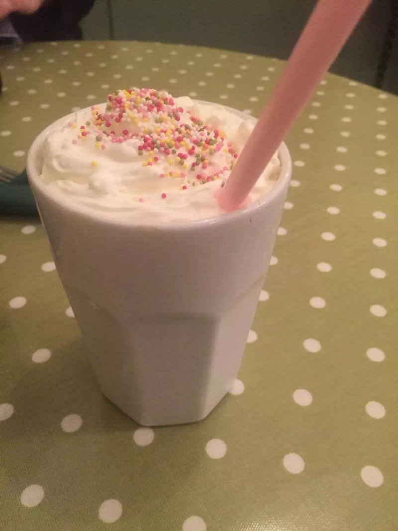 Lilli's Tearoom & Cakery