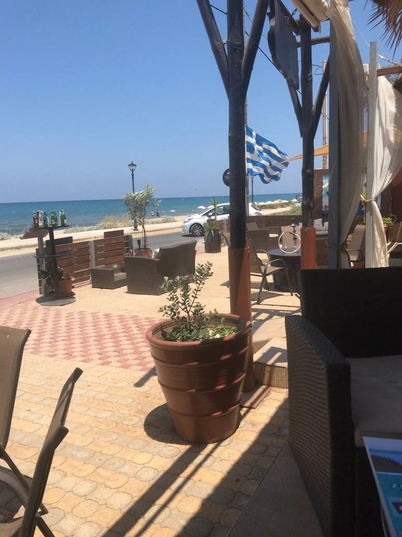Nireas Sports Shisha Snack Bar