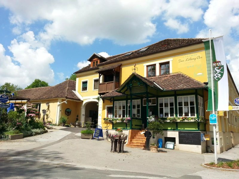 Zur Lebing Au