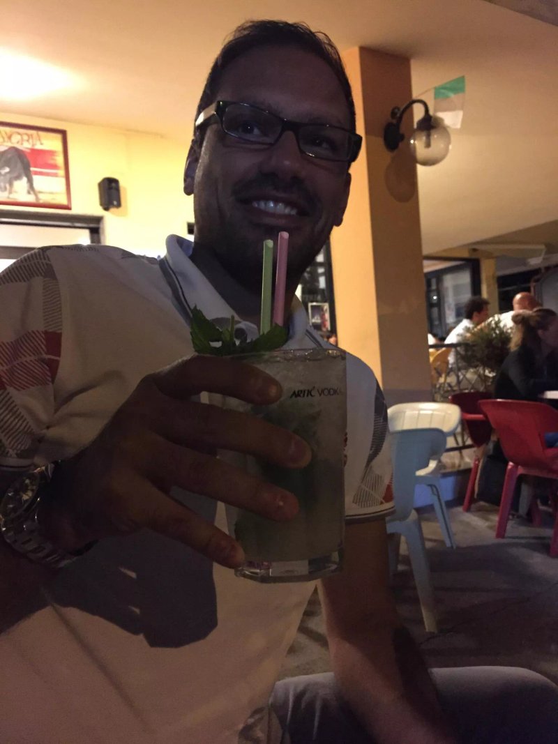 Shaker Bar