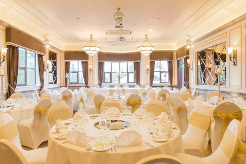 The Hog's Back Hotel & Spa Farnham