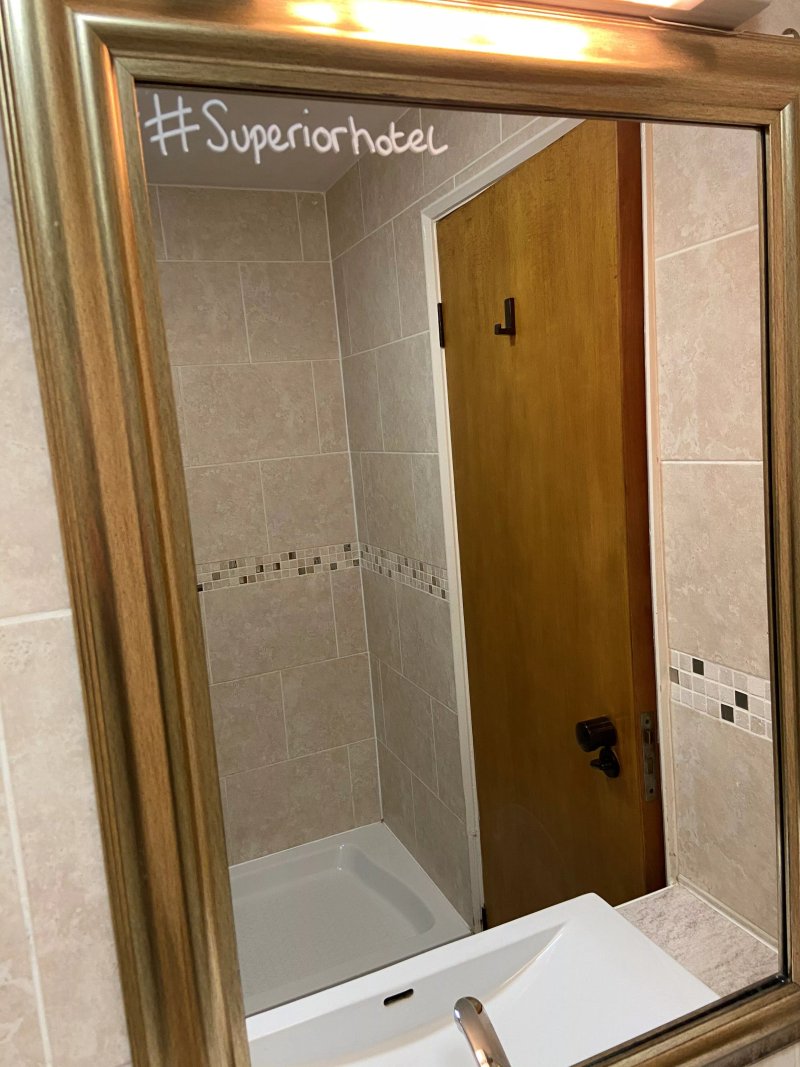 Superior Hotel