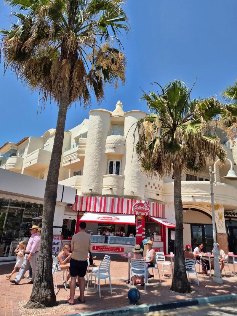 Gelateria di Porto Marina II