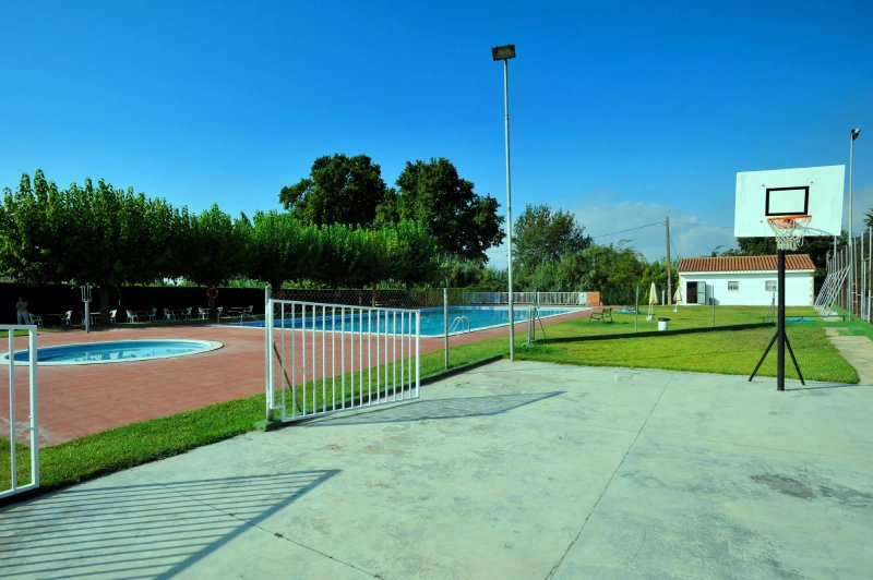 Masia Casa Roja