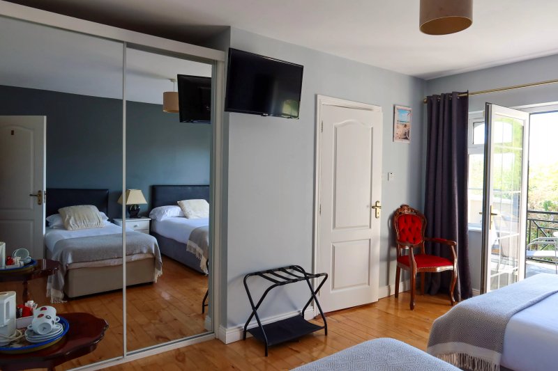 Woodville Lodge Guesthouse