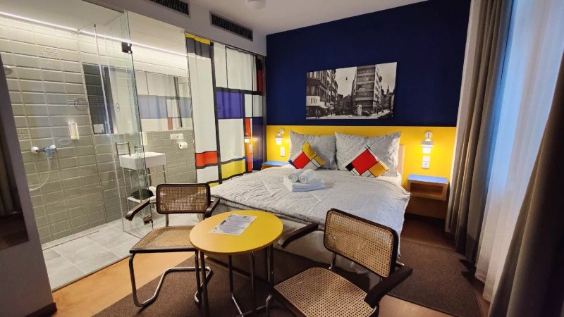 Hotel Avion