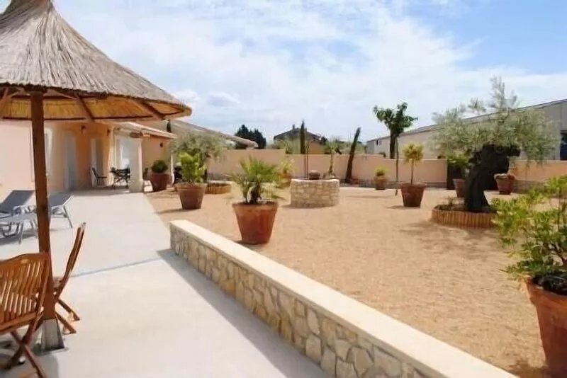 Beautiful and comfortable villa with beautiful heated pool