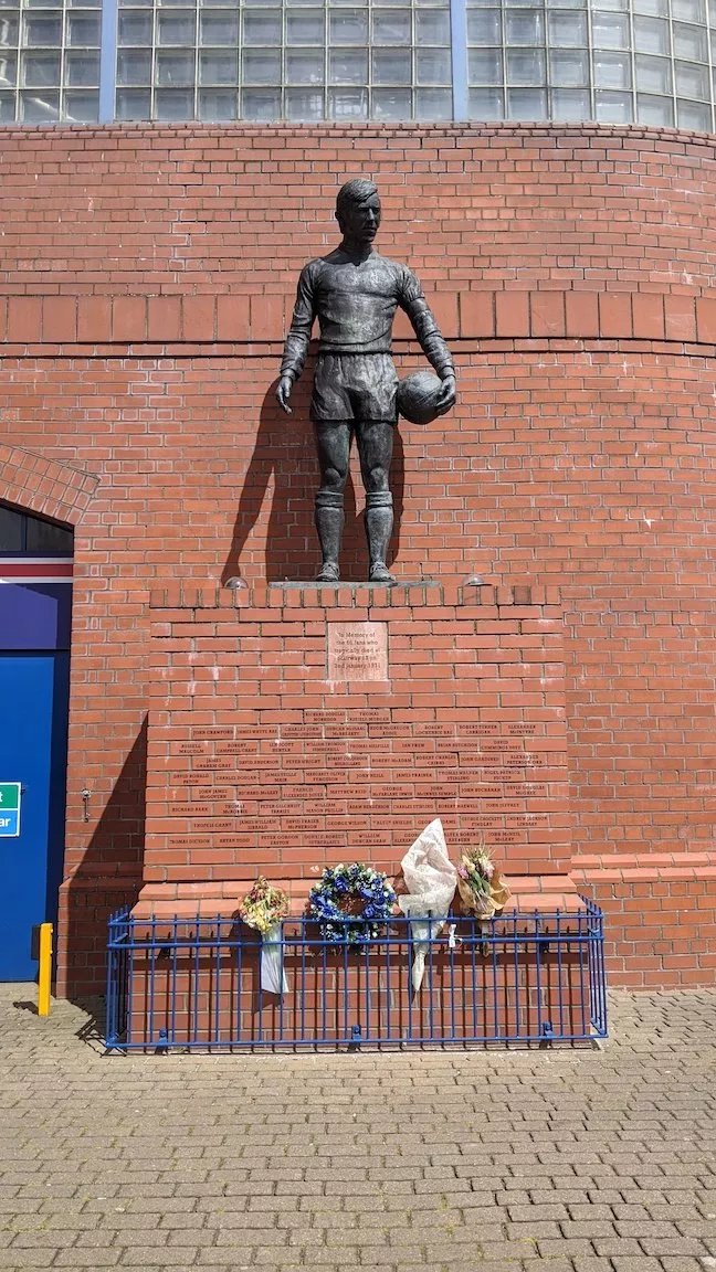 Statue of John Greig