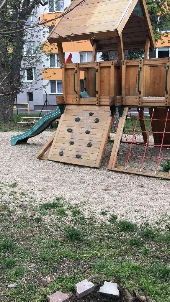 Spielplatz Stefanikova