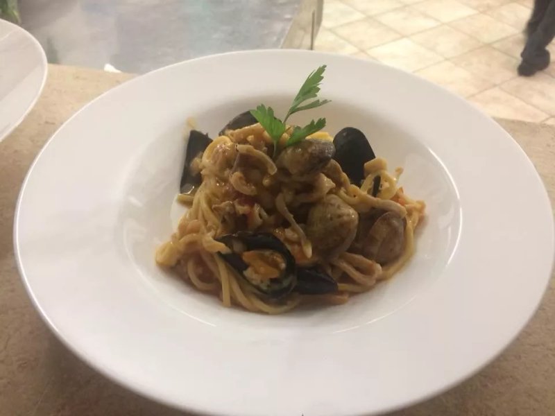 El Cafe Latino