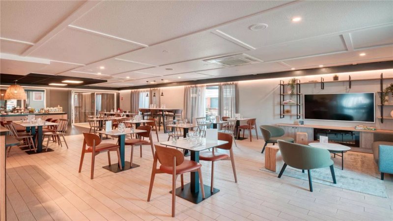 Hotel Restaurant Campanile de Dreux