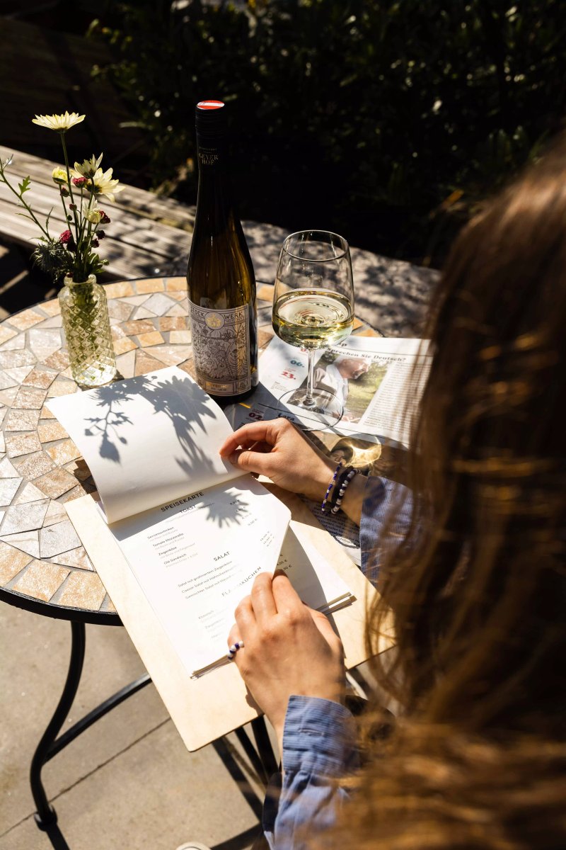 Cafe Ole Ottensen Weinhandel & Bistro
