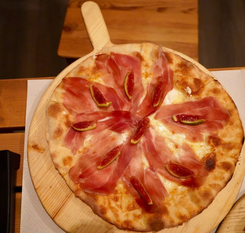 La Colmen Pizzeria