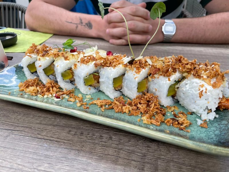 East Restaurant Mit Fusionskuche