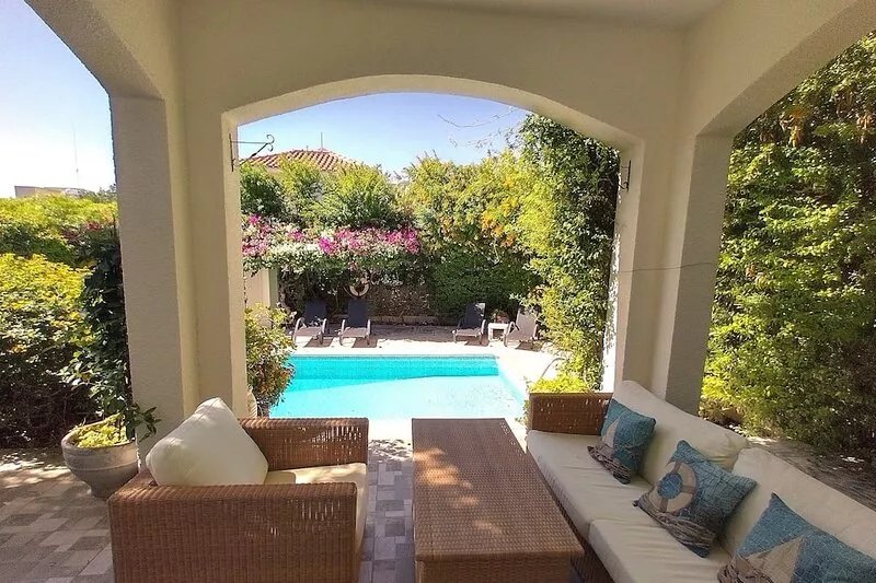 Villa Talassa near Coral Bay with FREE 4x4 CAR, optional Jacuzzi and HEATED POOL