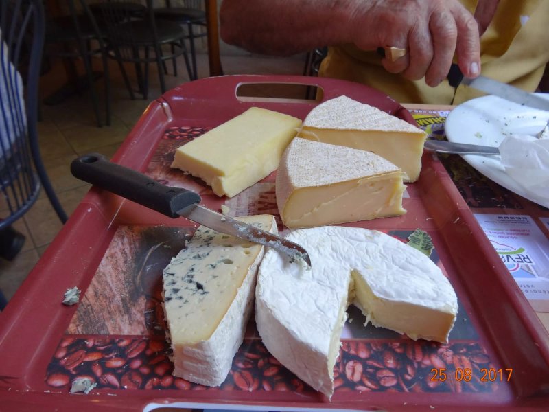 Restaurant La Glaciere Chez Elles et Lui
