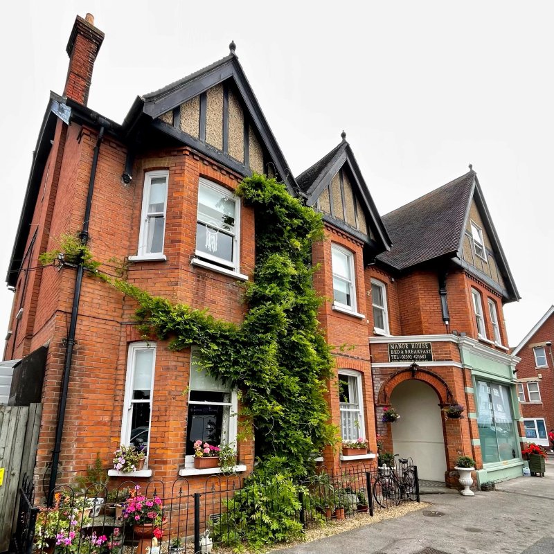 Manor House Bed & Breakfast