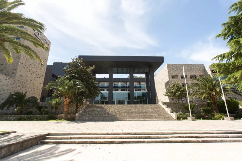 Avala Resort & Villas