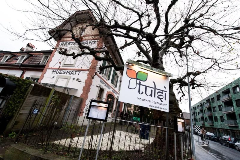Restaurant tulsi