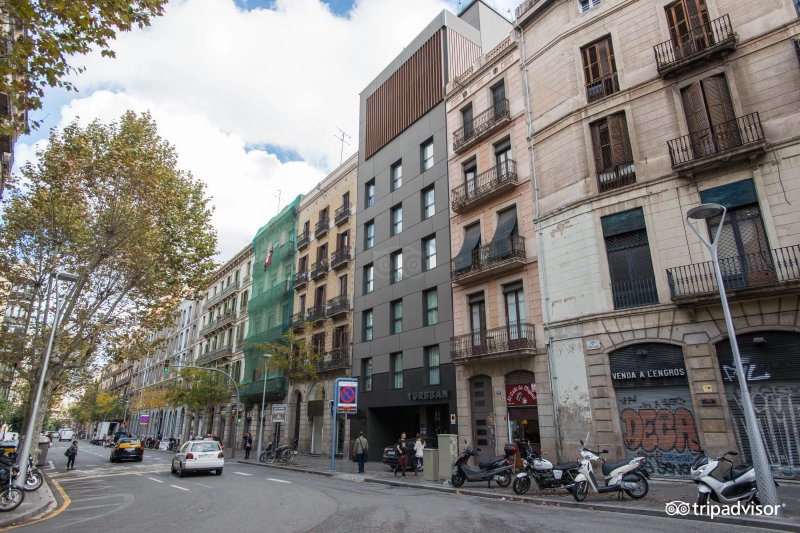 Yurbban Trafalgar Hotel