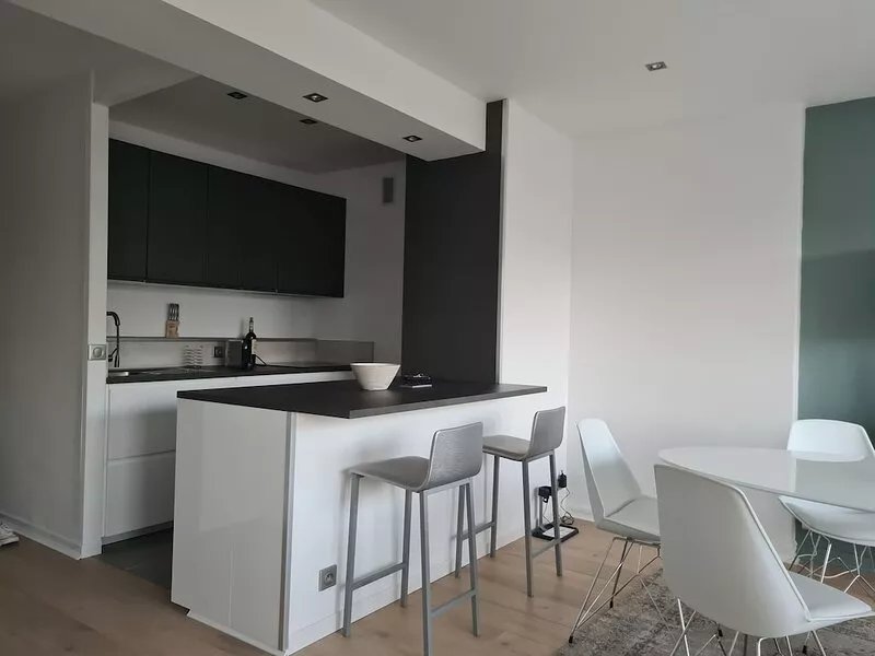 Loue T3 58m2 Refait à Neuf à 200m de la Plage et 800 du Centre de St Tropez