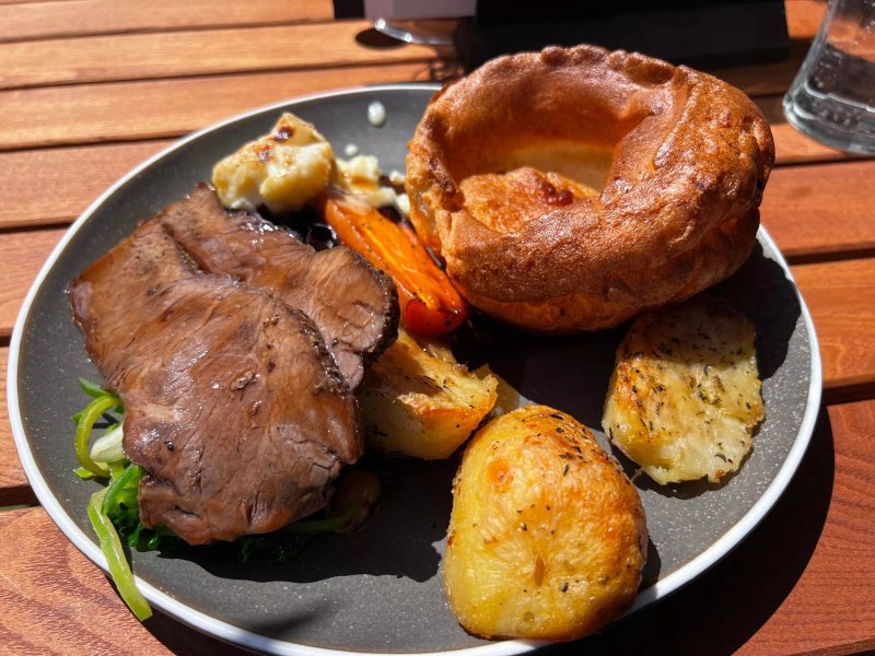 The Engineer Pub, Kitchen & Garden