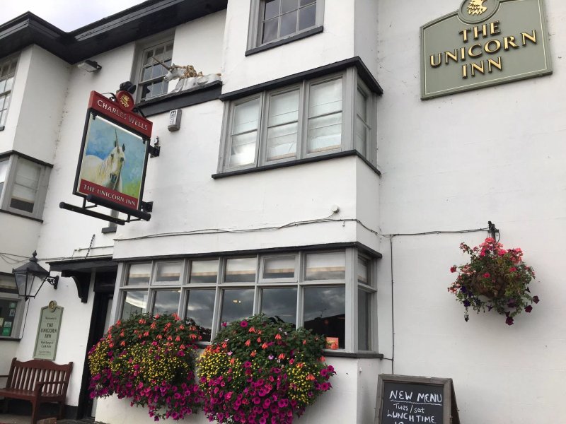 OYO Unicorn Inn