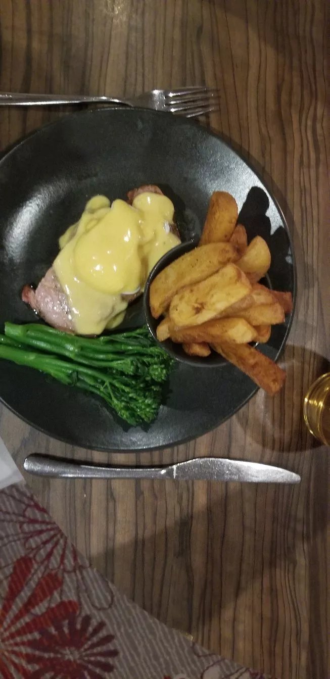 Burleigh Court Restaurant