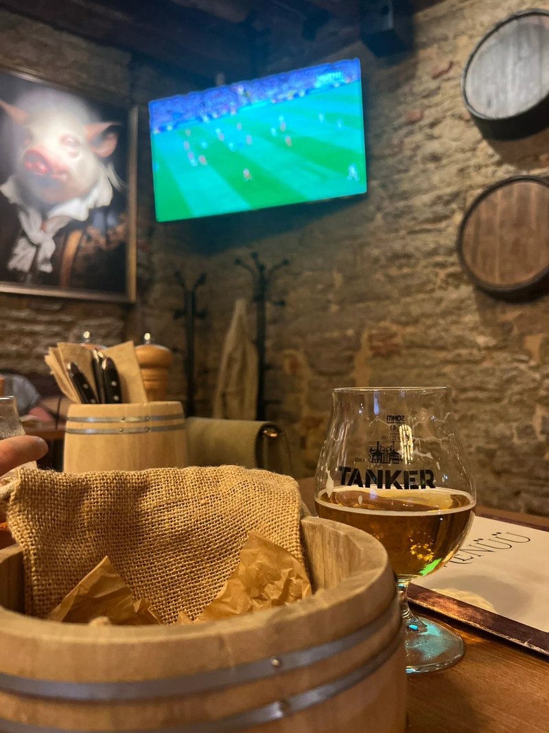 Beer and Barrel