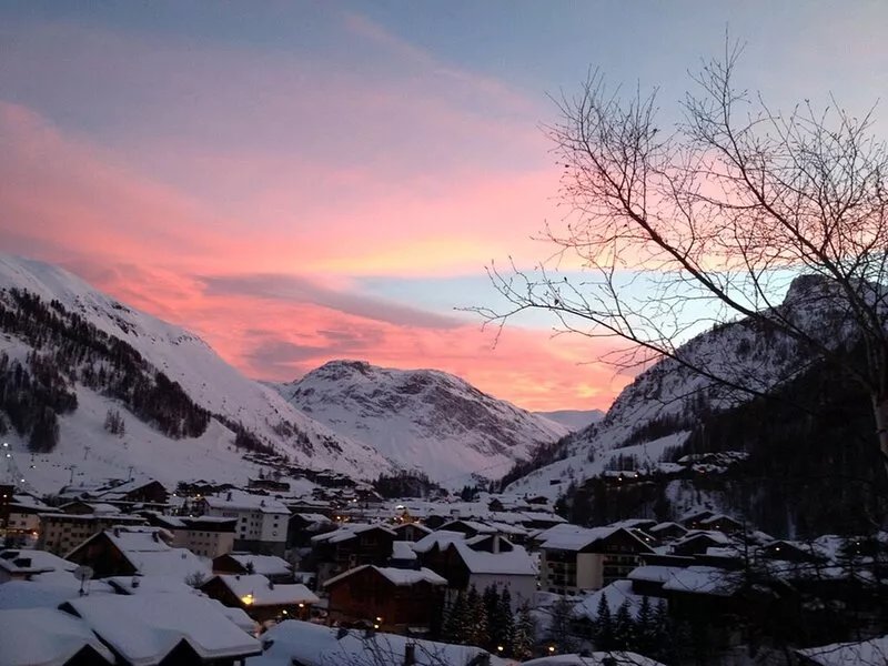 Spacious 2-room apartment, superb view, resort center, close to the slopes