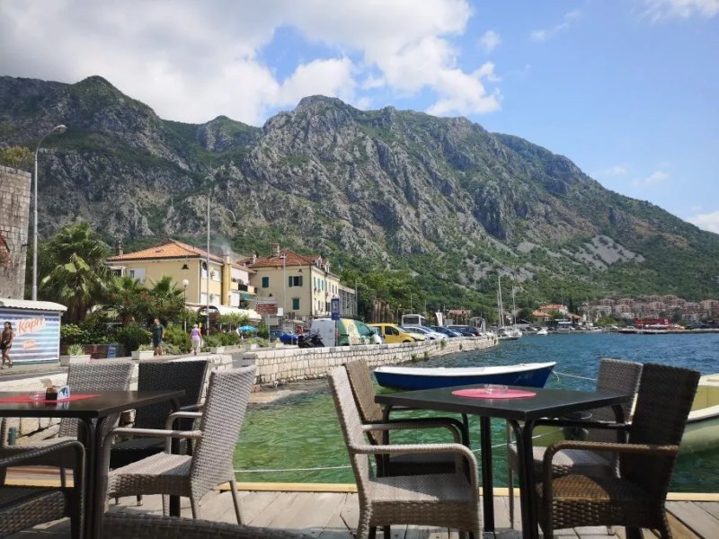 Caffe Bar "Hipnos"