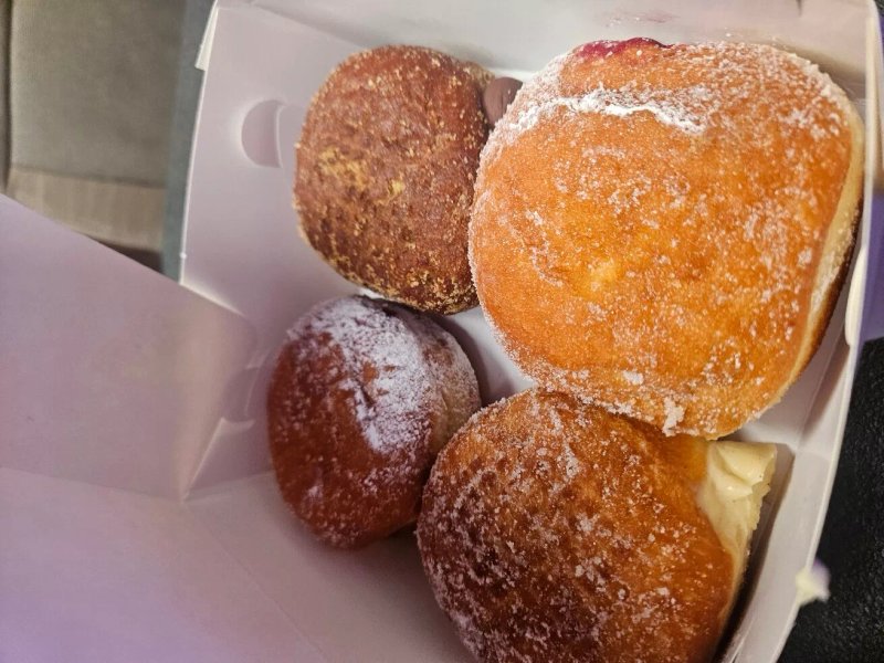 Honey And Ginger Village Store And Cafe