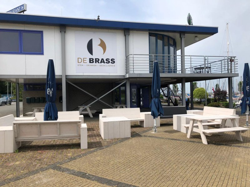 De Brass