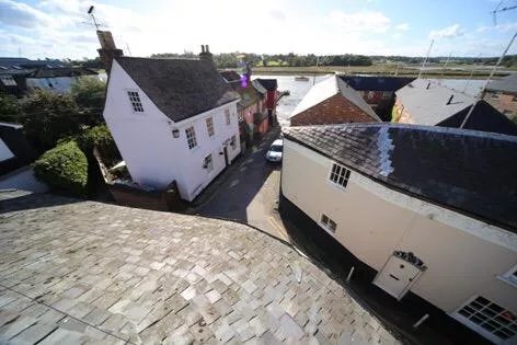 Black Buoy Free House