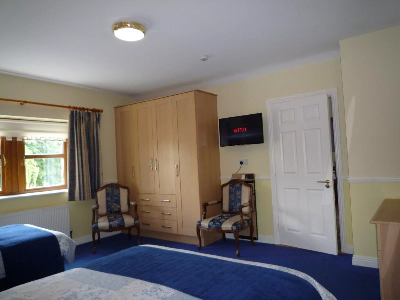 Avlon House Bed &  Breakfast