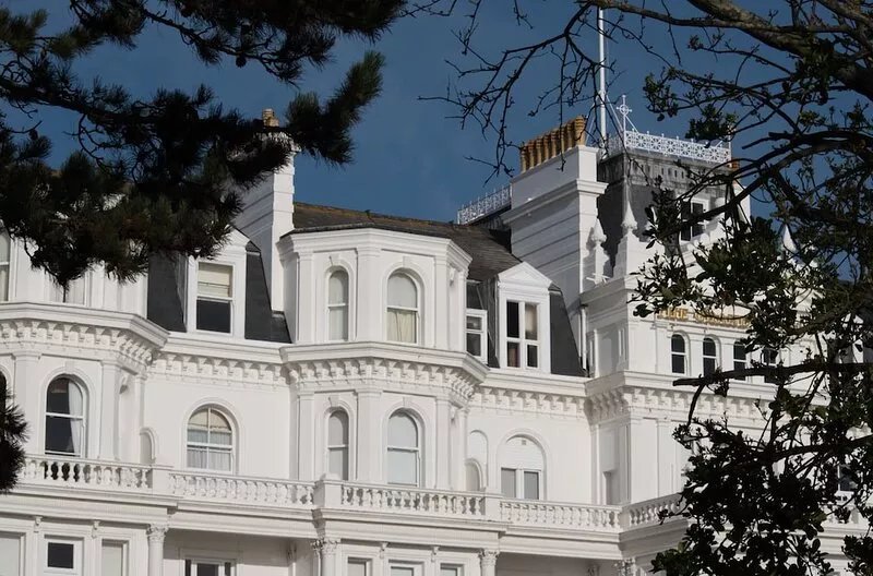 Silverdale Moonbeams, bright and spacious apartment, 5 minutes walk to seafront