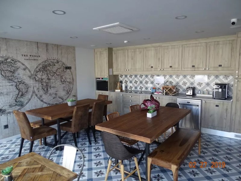 Royal Beach Hostel & Suites