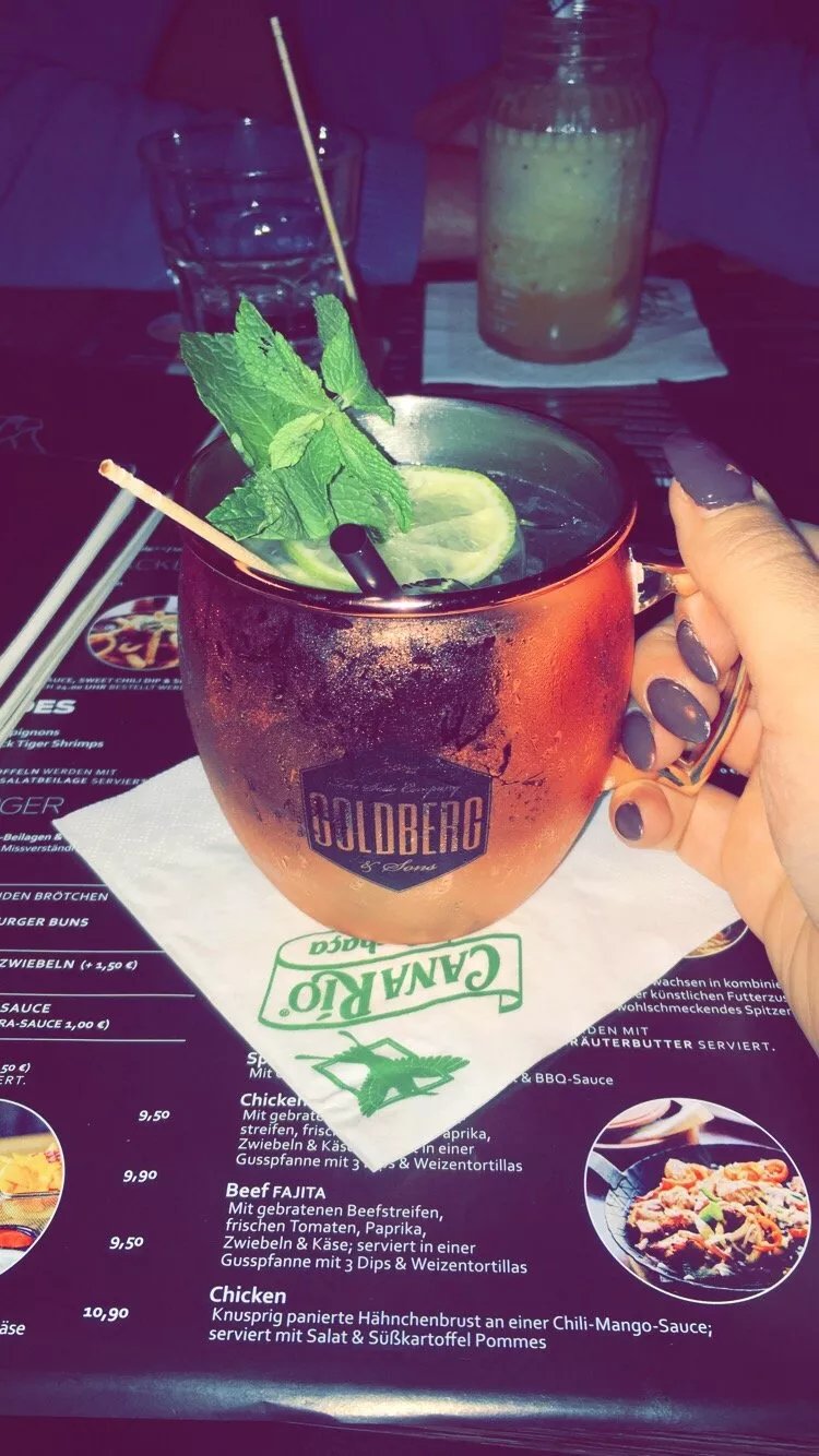Shaker's American Bar & Restaurant