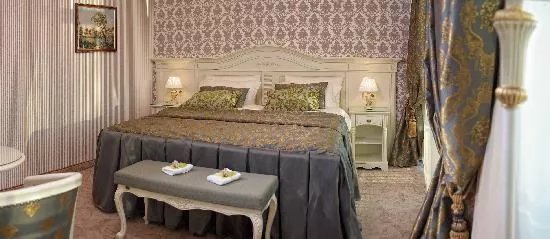 Savoy Hotel