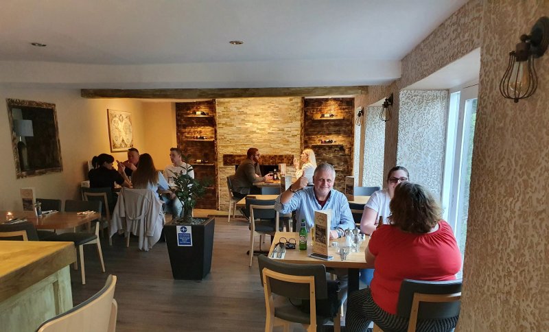 La Strada Restaurant & Bar