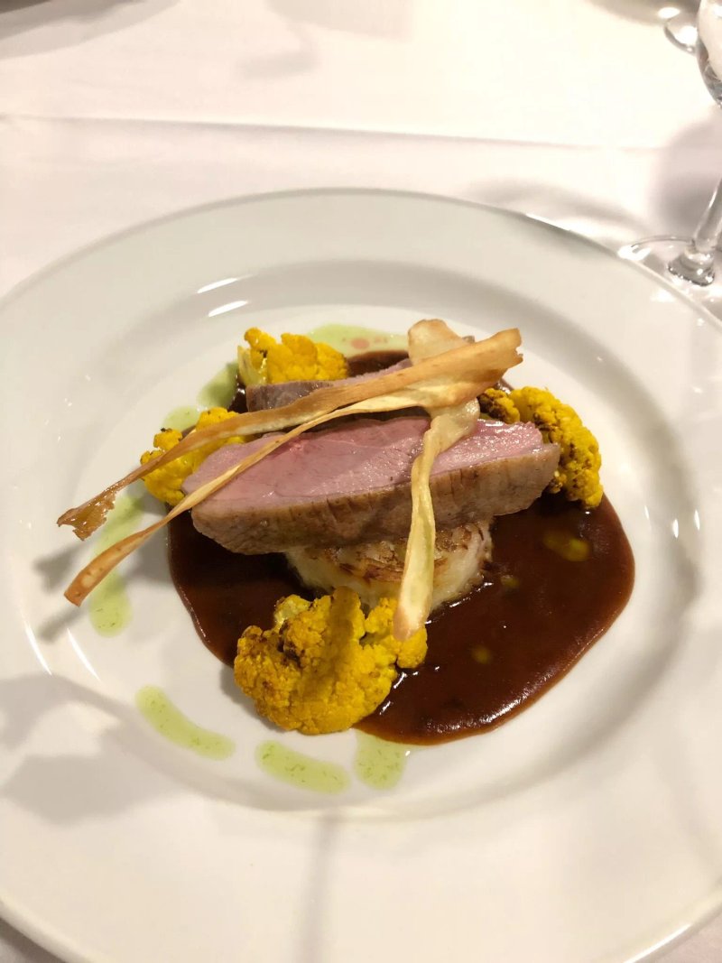 Karibunis Restaurant at Bournville College