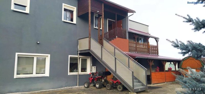 4U Hostel