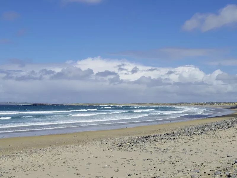 Close to Beach & Local Shops. Family & Pet Friendly. Knock airport 1 hr away