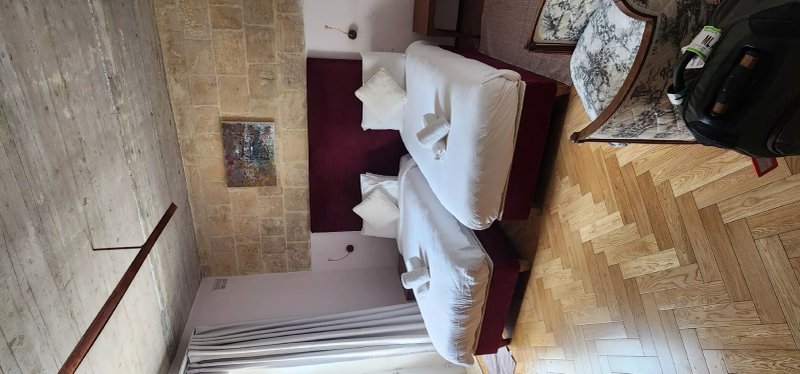 Sally Port Suites