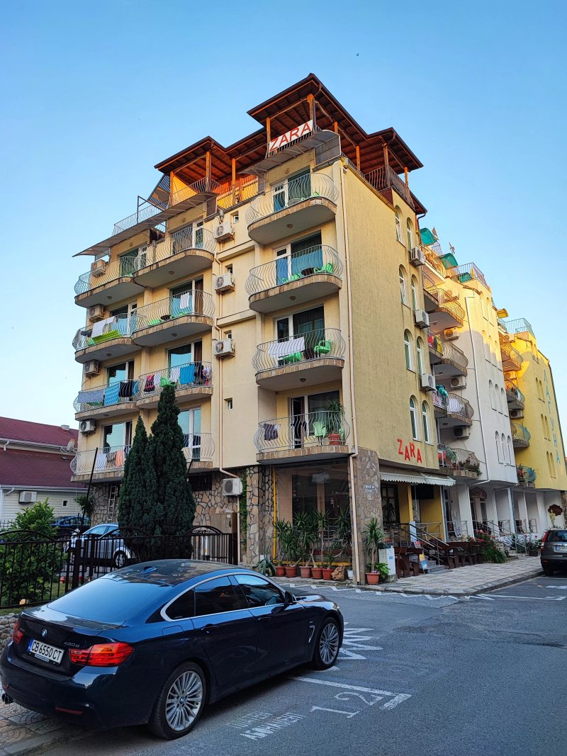 Guest House Zara