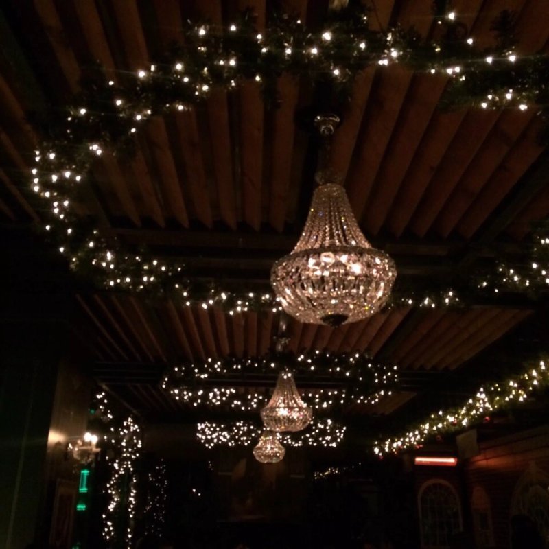 Moi Lounge Bar