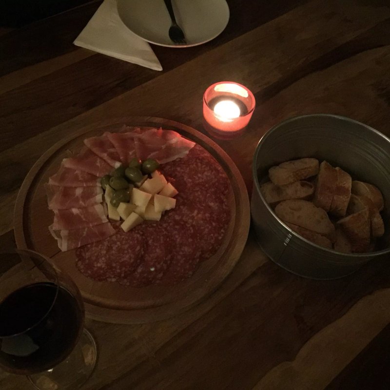Egoiste Deli & Bistro