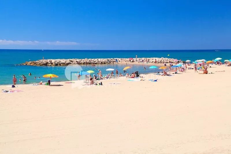 AirCon Apartment with Pool · Beach 50m · UHC AIGUADOLÇ 317