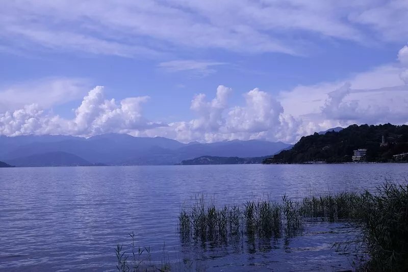 house at the lake with swimming pool